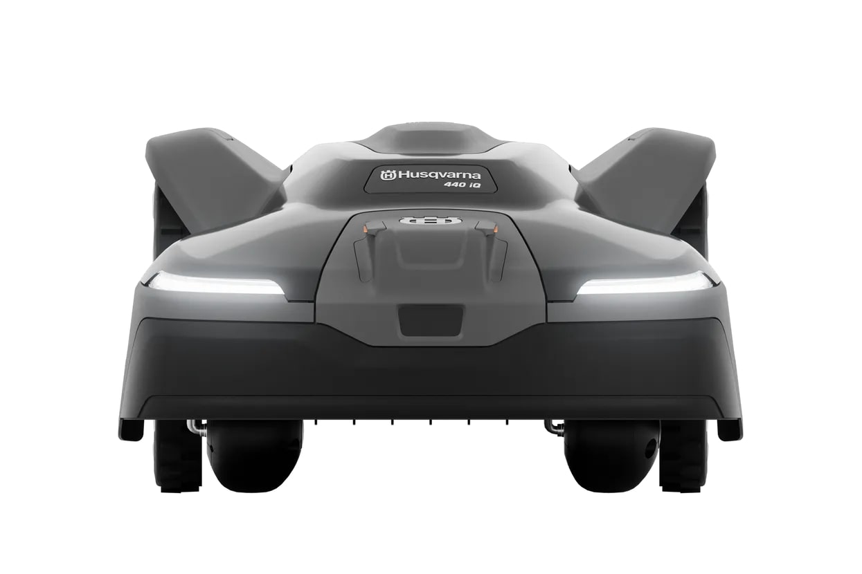 Husqvarna AUTOMOWER® 420 iQ Residential Robotic Lawn Mowers
